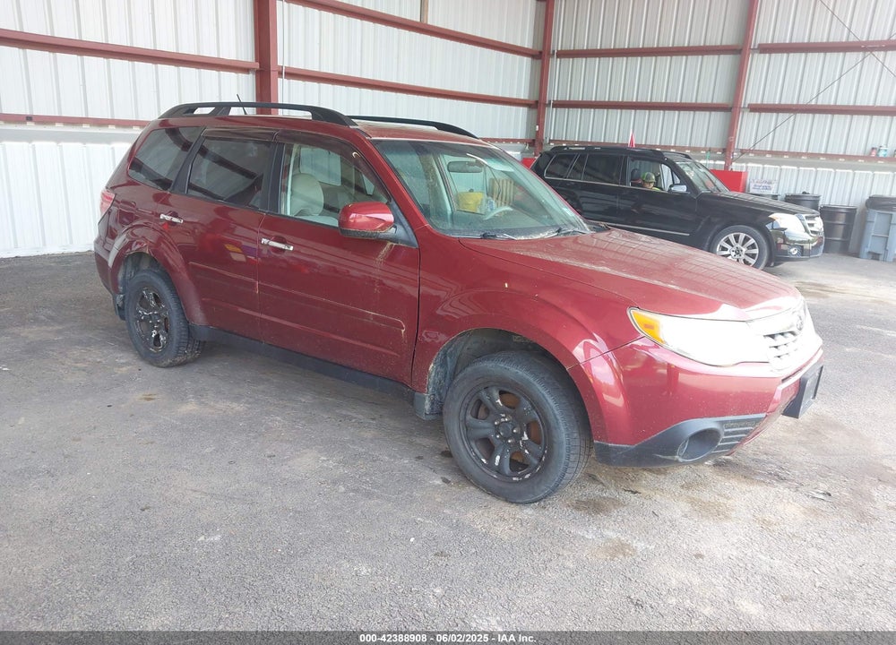 2011 SUBARU FORESTER 2.5X PREMIUM VIN: JF2SHADC1BH713247