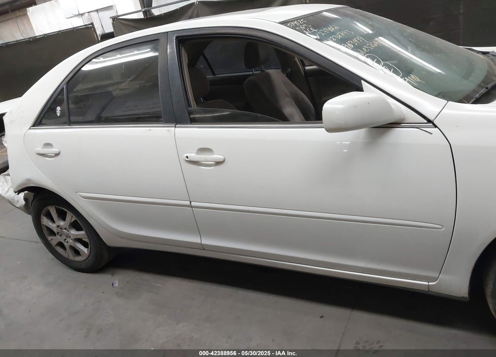 2004 TOYOTA CAMRY LE VIN: JTDBE32K140273061