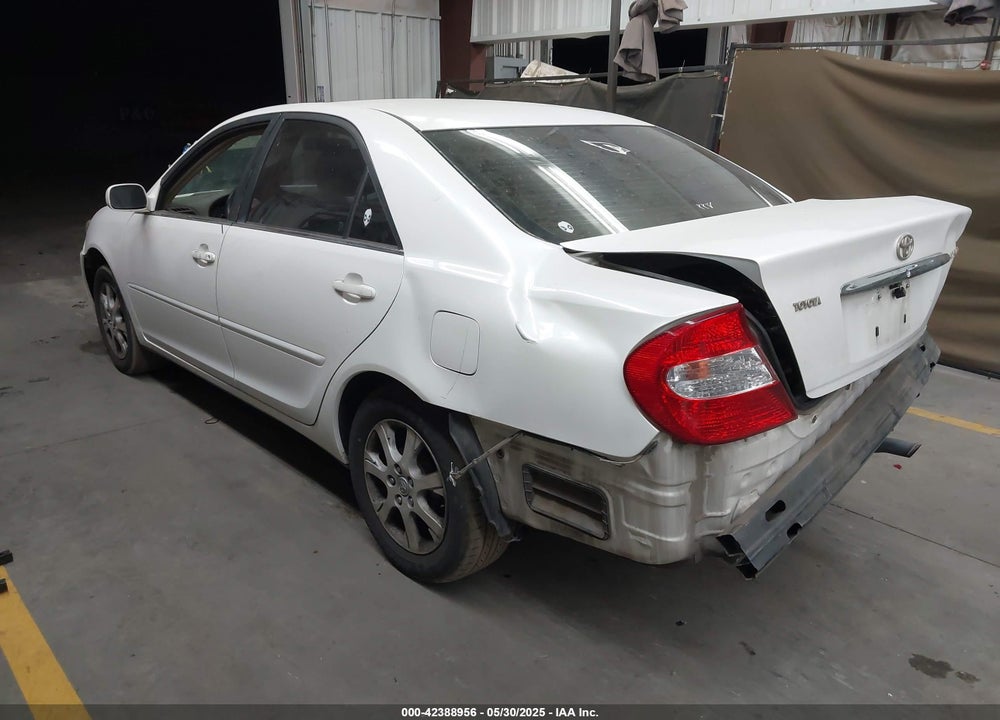 2004 TOYOTA CAMRY LE VIN: JTDBE32K140273061