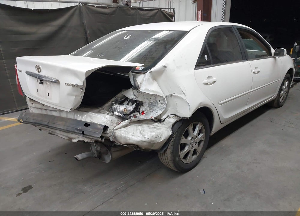 2004 TOYOTA CAMRY LE VIN: JTDBE32K140273061