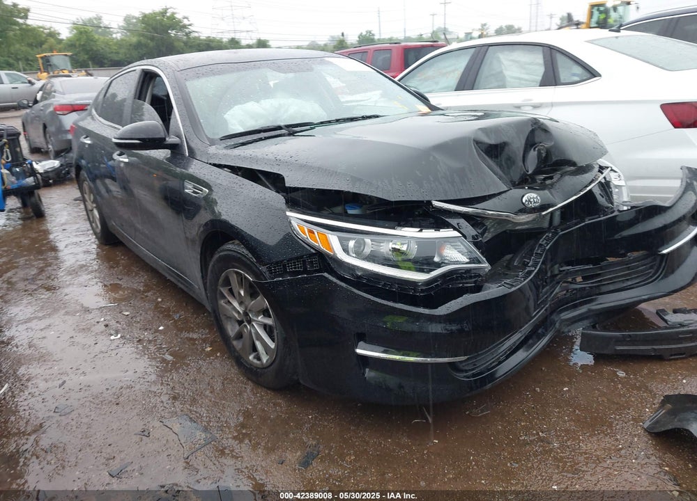 2016 KIA OPTIMA LX VIN: 5XXGT4L33GG033327
