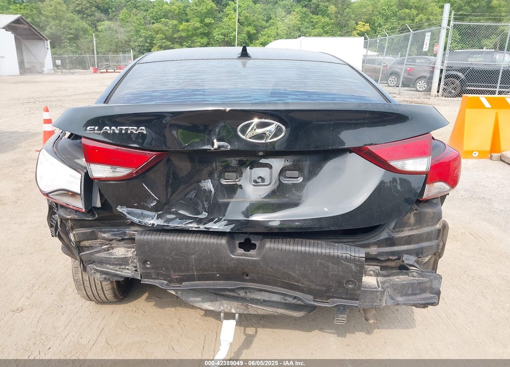 2015 HYUNDAI ELANTRA SE VIN: KMHDH4AE4FU260555