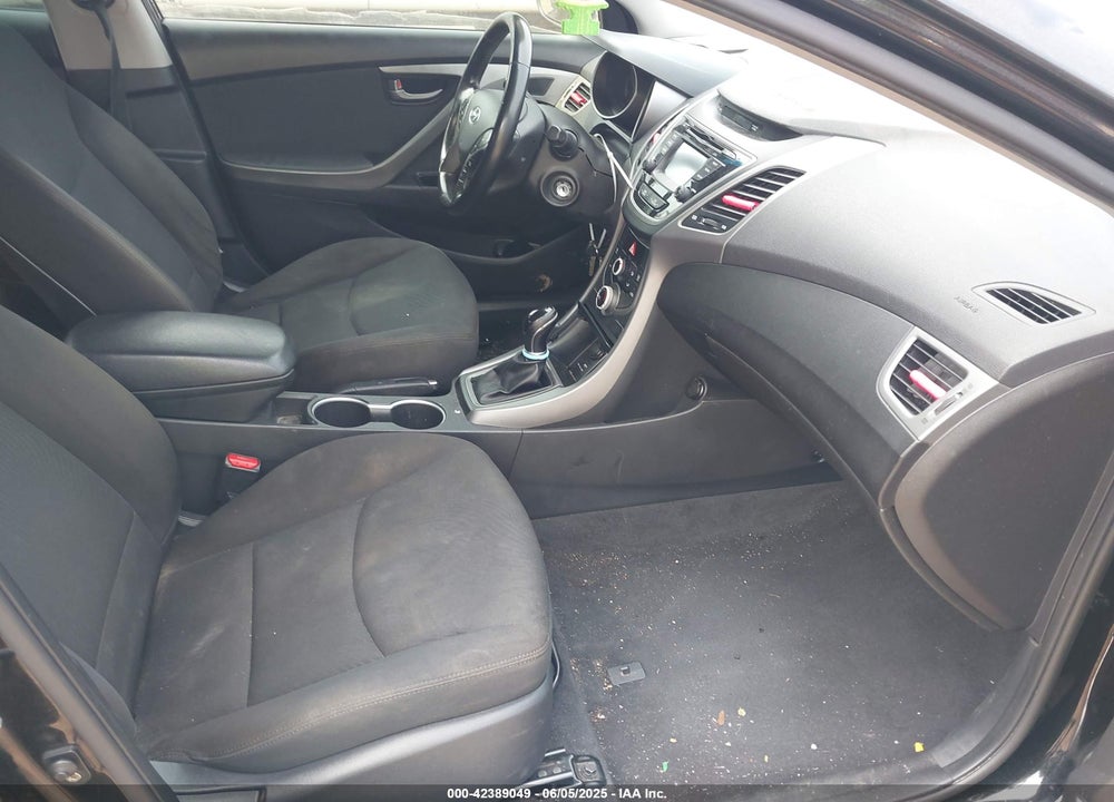 2015 HYUNDAI ELANTRA SE VIN: KMHDH4AE4FU260555
