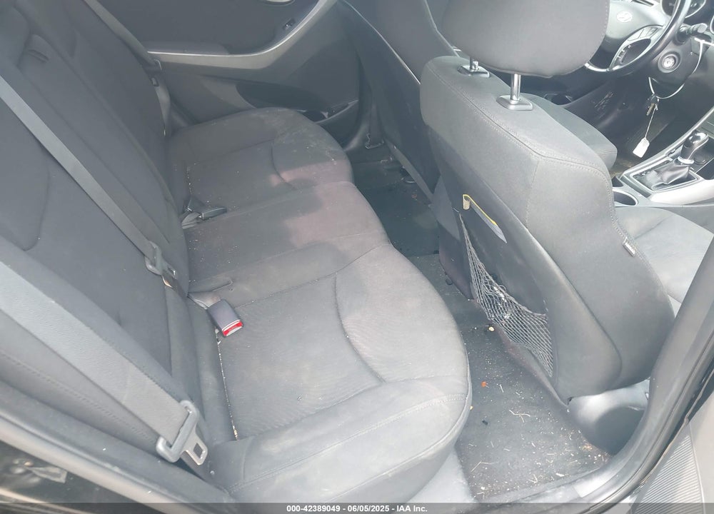 2015 HYUNDAI ELANTRA SE VIN: KMHDH4AE4FU260555