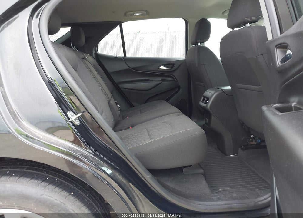 2018 CHEVROLET EQUINOX VIN: 2GNAXJEV2J6287156