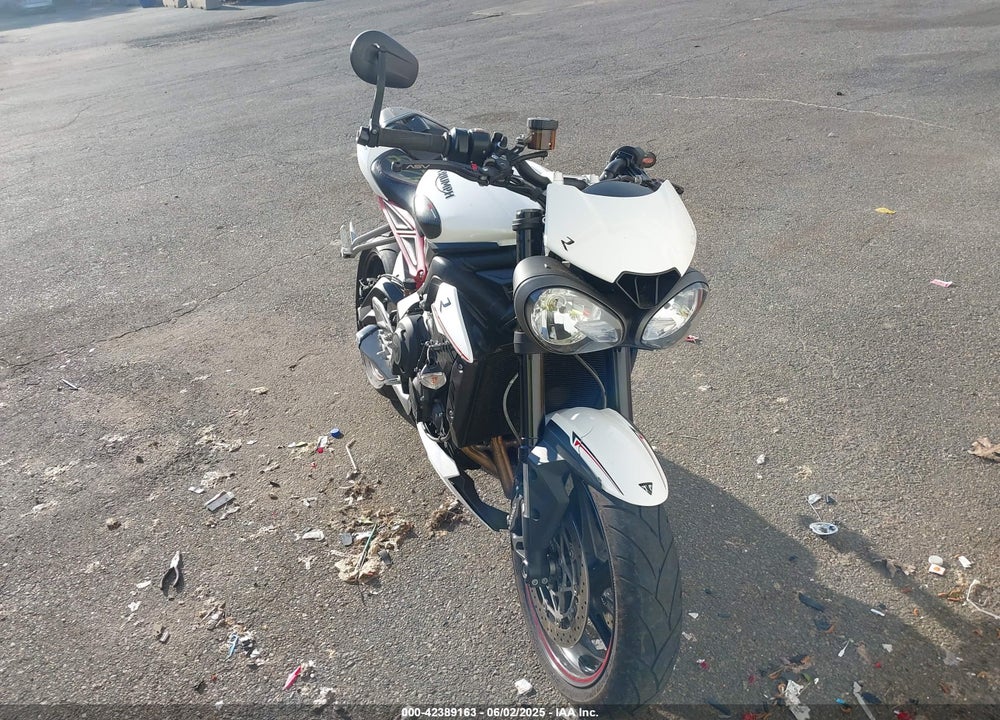 2018 TRIUMPH MOTORCYCLE STREET TRIPLE R VIN: SMTA414D2JT834607