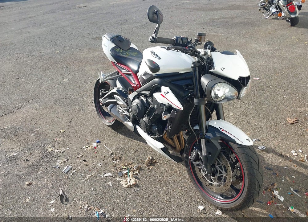 2018 TRIUMPH MOTORCYCLE STREET TRIPLE R VIN: SMTA414D2JT834607