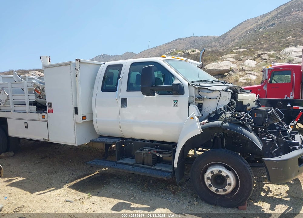 2017 FORD F-650 GAS VIN: 1FDNX6AY5HDB00264