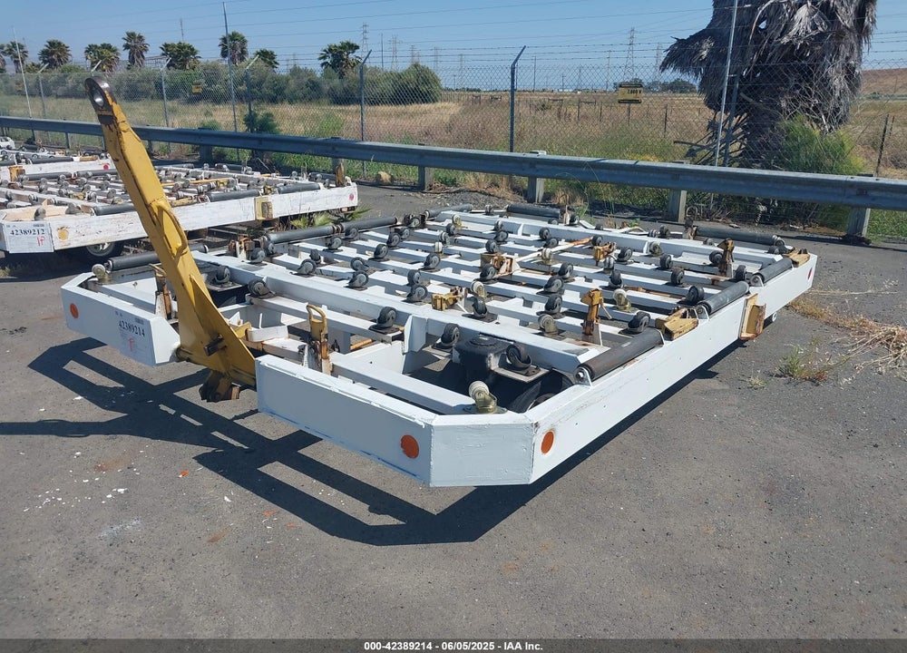 1992 EQUIPMENT GSE 1213-Z VIN: 00000000000074606