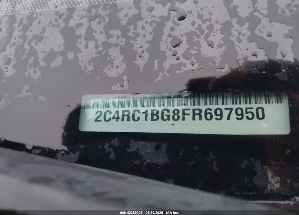 2015 CHRYSLER TOWN & COUNTRY VIN: 2C4RC1BG8FR697950