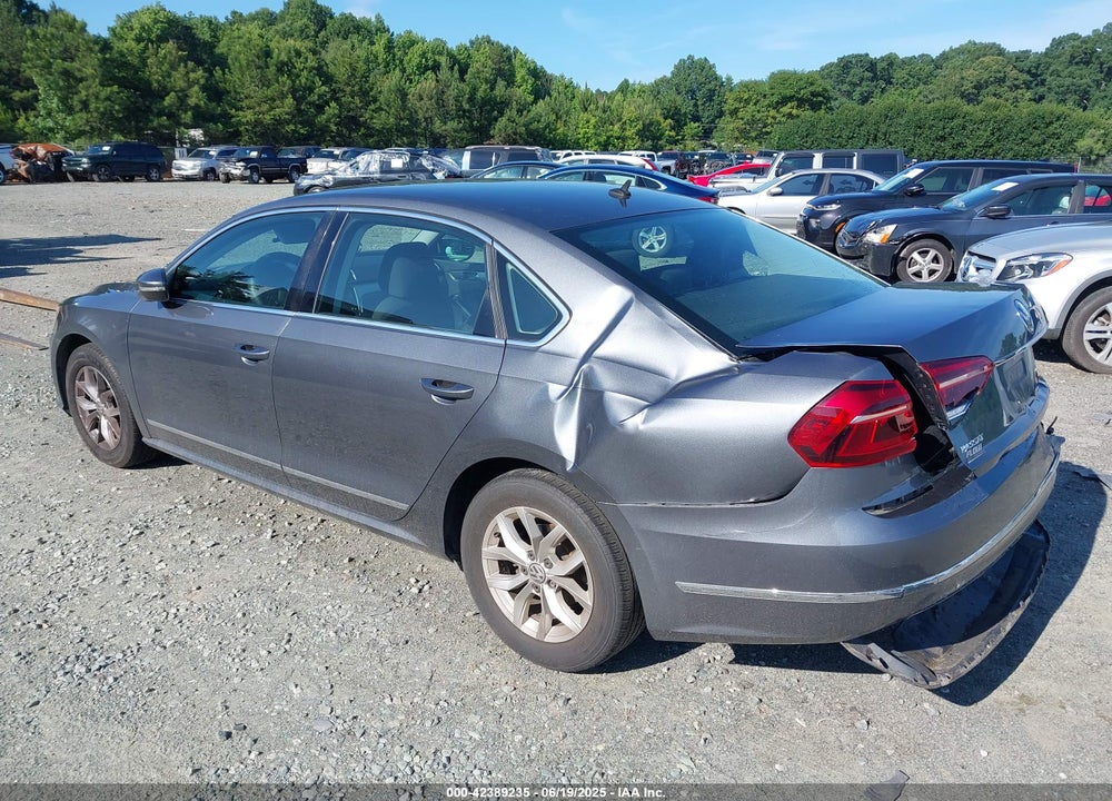 2017 VOLKSWAGEN PASSAT S VIN: 1VWAT7A38HC077932