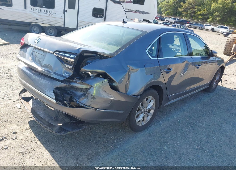 2017 VOLKSWAGEN PASSAT S VIN: 1VWAT7A38HC077932