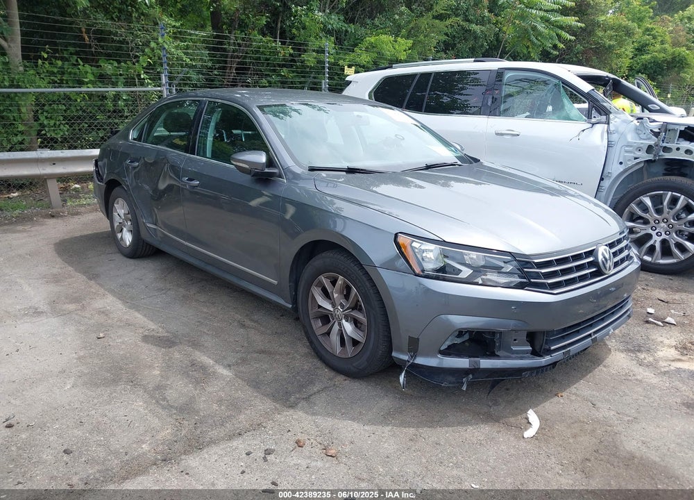 2017 VOLKSWAGEN PASSAT S VIN: 1VWAT7A38HC077932