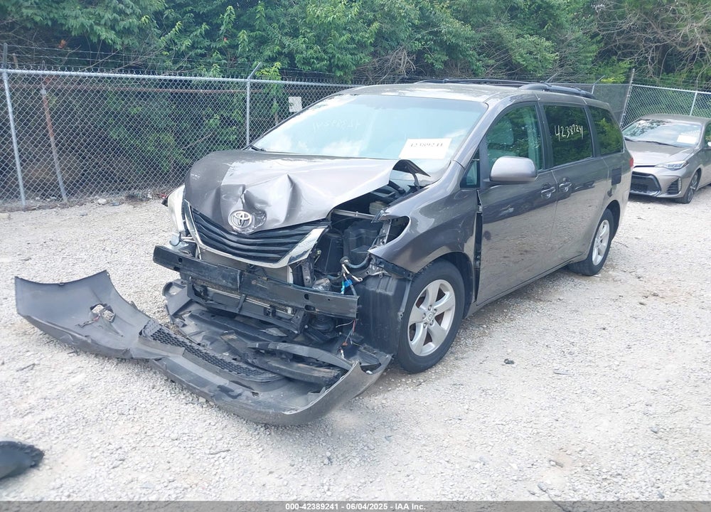 2011 TOYOTA SIENNA LE V6 VIN: 5TDKK3DC1BS045280