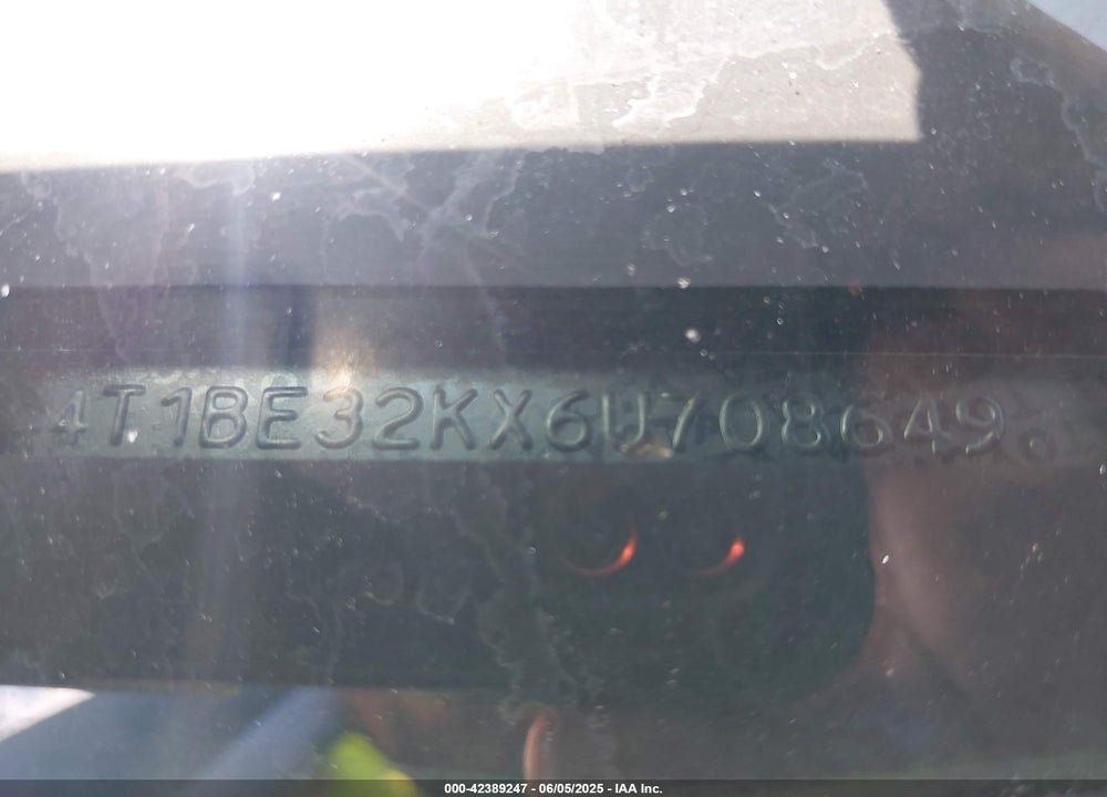 2006 TOYOTA CAMRY VIN: 4T1BE32KX6U708649