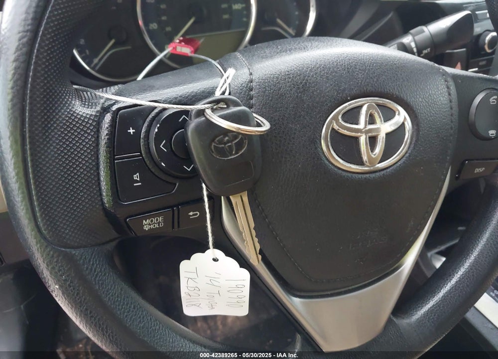 2014 TOYOTA COROLLA VIN: 5YFBURHE5EP112324