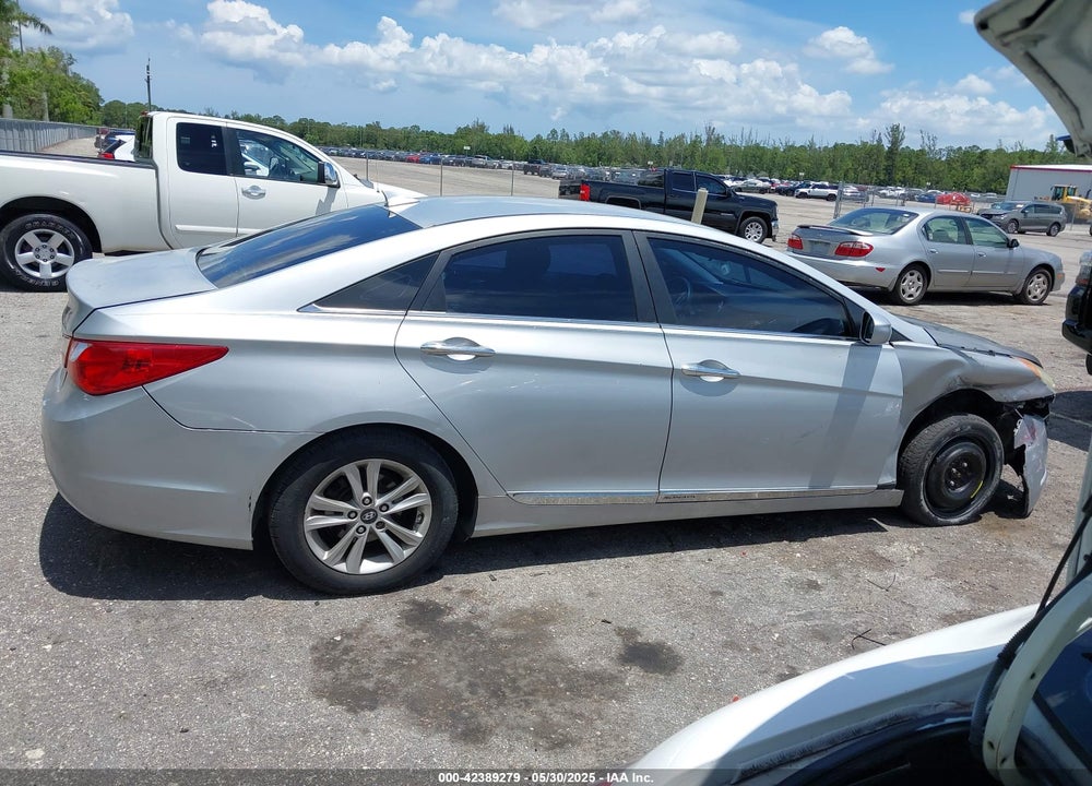 2011 HYUNDAI SONATA VIN: 5NPEB4AC9BH078606