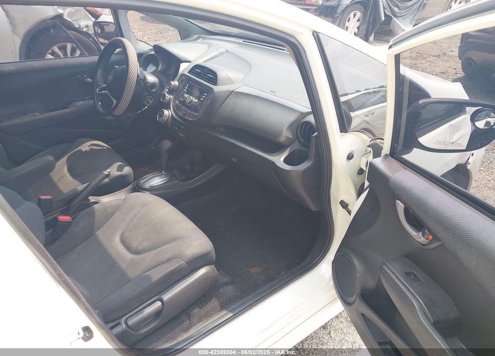 2009 HONDA FIT VIN: JHMGE88419C007295