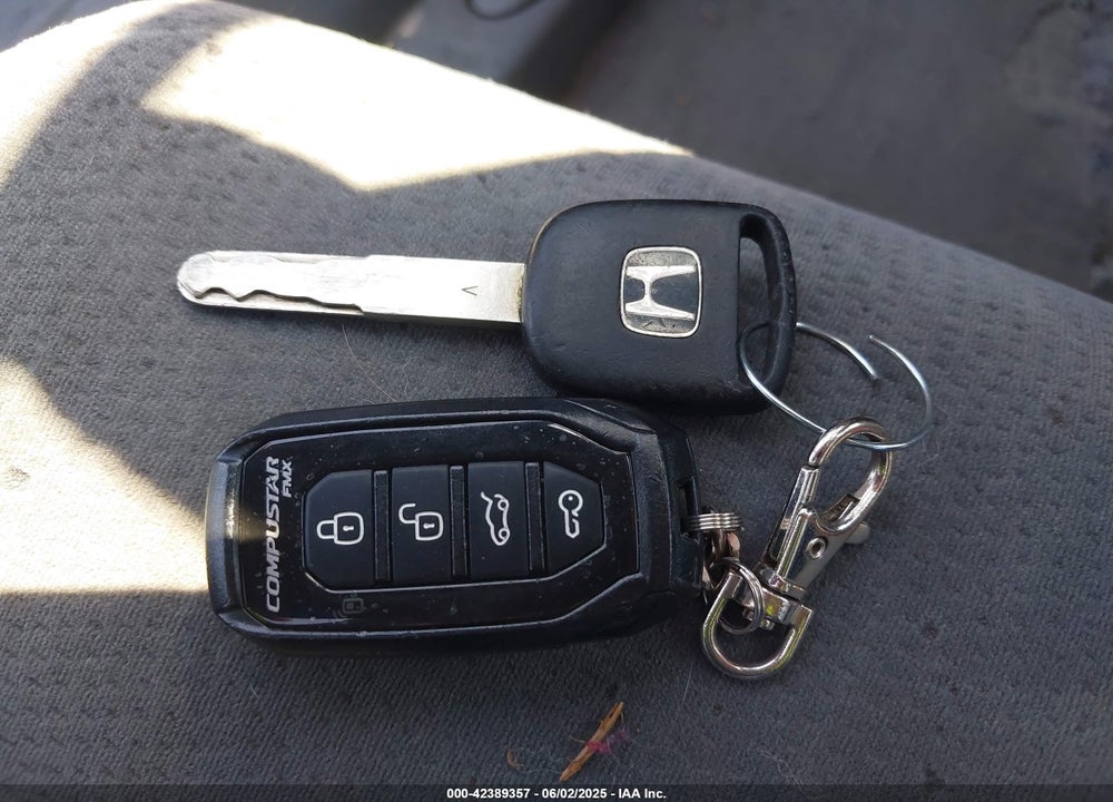 2006 HONDA CIVIC VIN: 2HGFG12266H546561