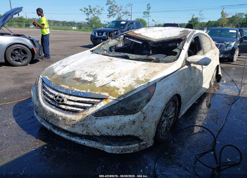 2014 HYUNDAI SONATA VIN: 5NPEB4AC7EH838892