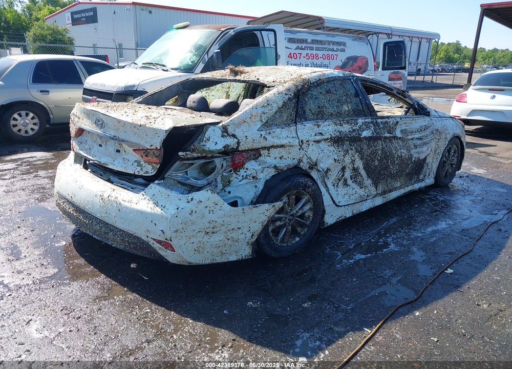 2014 HYUNDAI SONATA VIN: 5NPEB4AC7EH838892