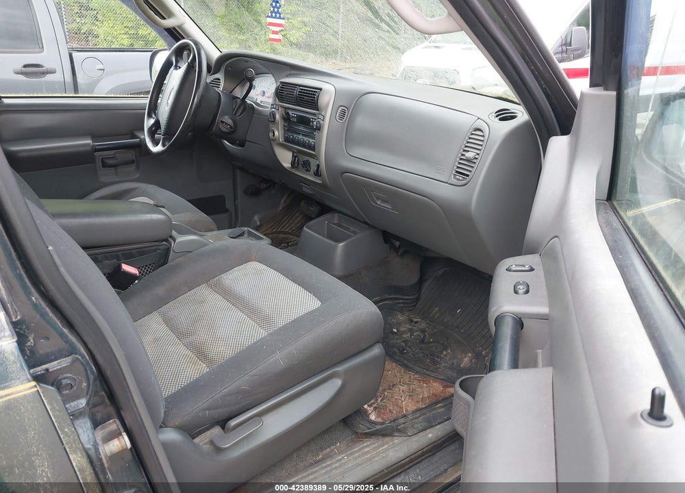 2004 FORD EXPLORER SPORT TRAC ADRENALIN/XLS/XLT VIN: 1FMZU77K54UB85748