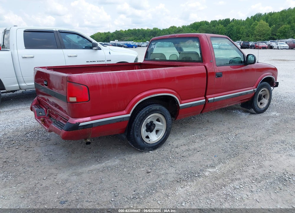 1994 CHEVROLET S TRUCK S10 VIN: 1GCCS14Z2R8152009