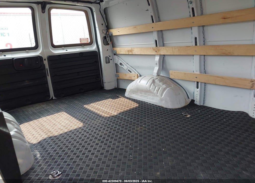 2022 CHEVROLET EXPRESS CARGO RWD 2500 REGULAR WHEELBASE WT VIN: 1GCWGAFP4N1155524