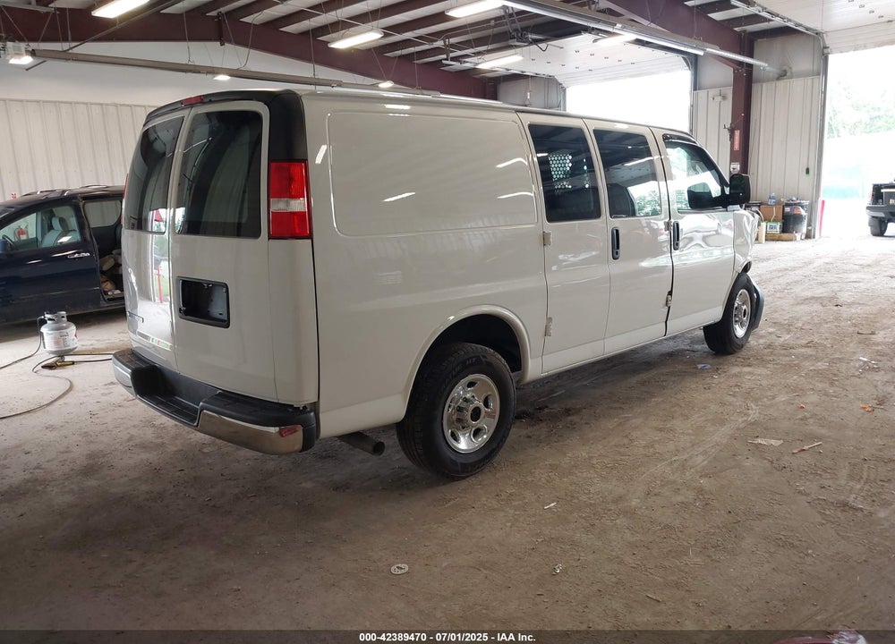2022 CHEVROLET EXPRESS CARGO RWD 2500 REGULAR WHEELBASE WT VIN: 1GCWGAFP4N1155524