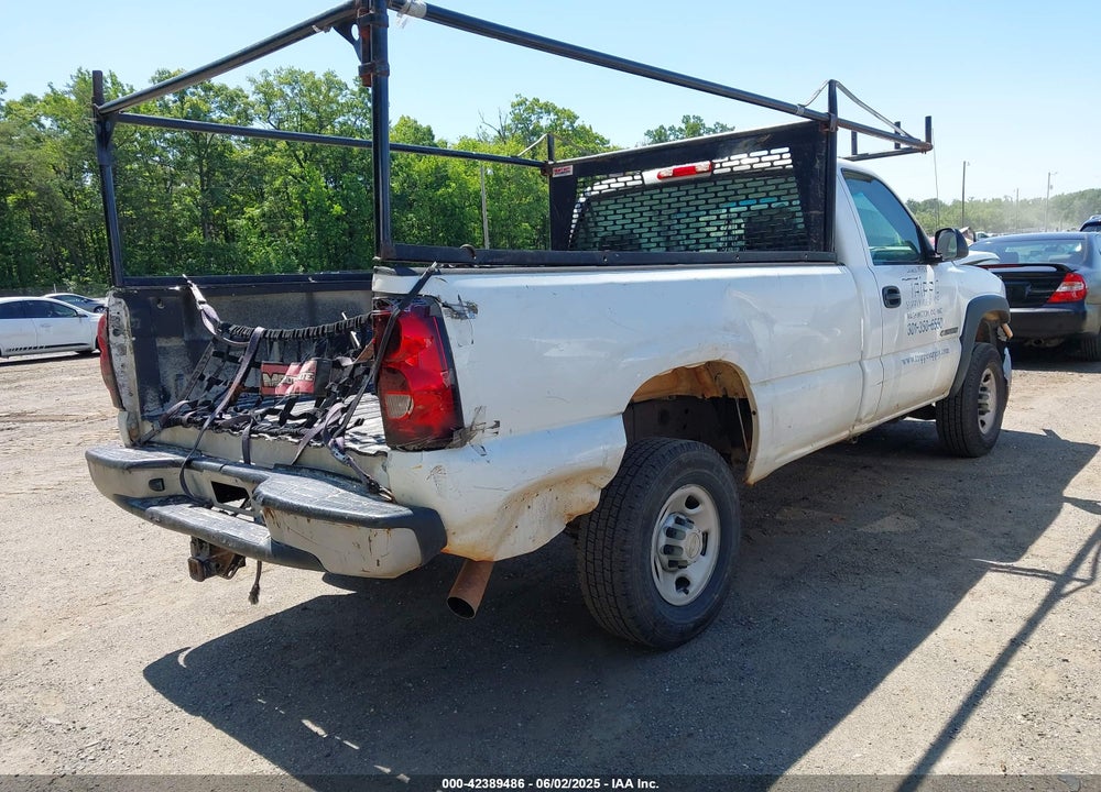 2007 CHEVROLET SILVERADO 2500HD CLASSIC WORK TRUCK VIN: 1GCHC24U07E113558