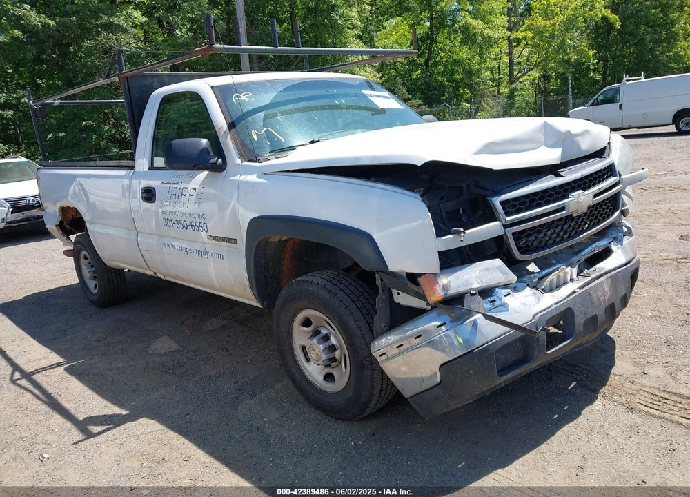2007 CHEVROLET SILVERADO 2500HD CLASSIC WORK TRUCK VIN: 1GCHC24U07E113558