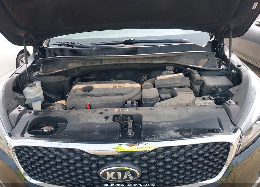 2016 KIA SORENTO VIN: 5XYPG4A30GG023633