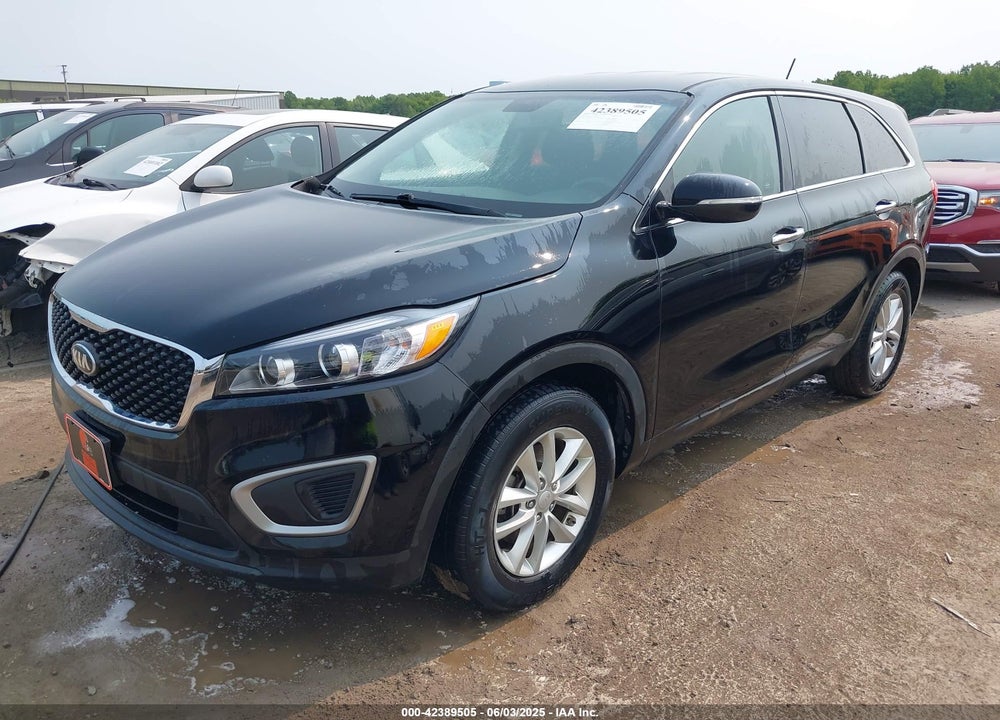 2016 KIA SORENTO VIN: 5XYPG4A30GG023633