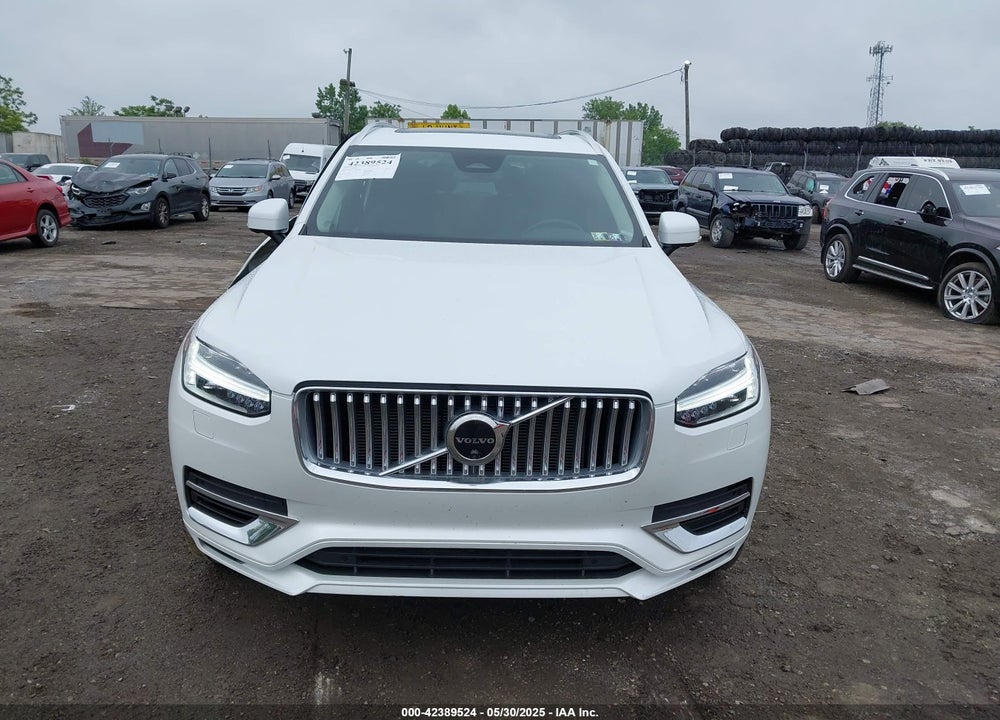 2023 VOLVO XC90 RECHARGE PLUG-IN HYBRID T8 PLUS 6-SEATER VIN: YV4H600N2P1975520