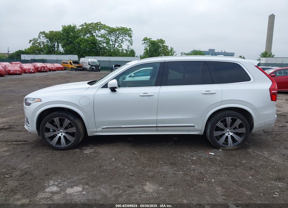 2023 VOLVO XC90 RECHARGE PLUG-IN HYBRID T8 PLUS 6-SEATER VIN: YV4H600N2P1975520
