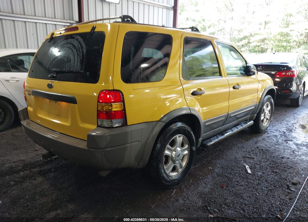2001 FORD ESCAPE XLT VIN: 1FMCU04111KB81728