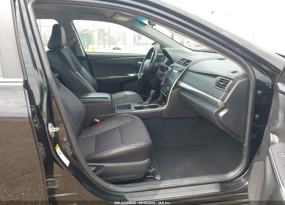 2016 TOYOTA CAMRY SE VIN: 4T1BF1FK1GU243546