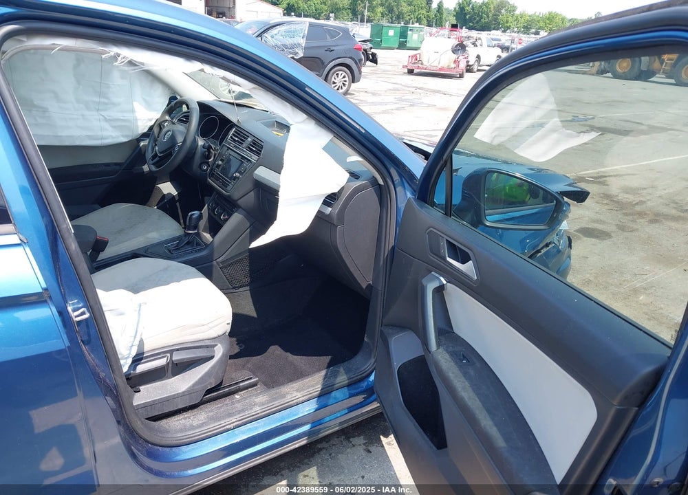 2019 VOLKSWAGEN TIGUAN 2.0T S VIN: 3VV1B7AX0KM122040
