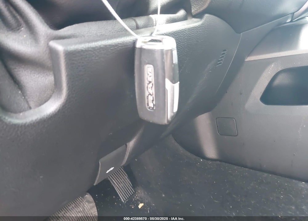 2019 RAM 1500 VIN: 1C6RREFT5KN869489