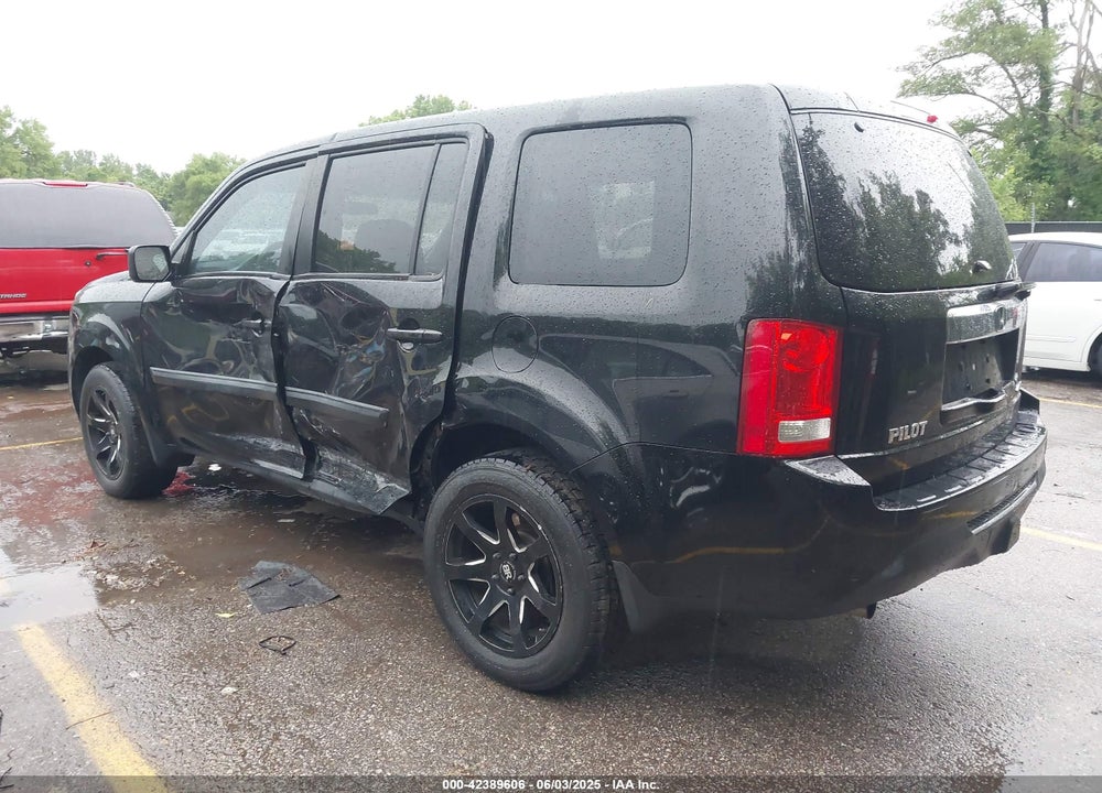2014 HONDA PILOT LX VIN: 5FNYF4H24EB007072