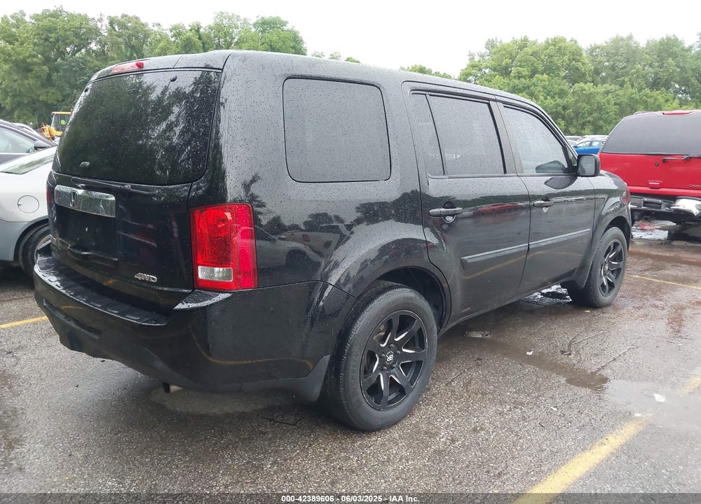 2014 HONDA PILOT LX VIN: 5FNYF4H24EB007072