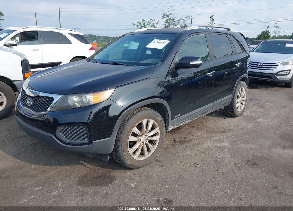 2011 KIA SORENTO LX V6 VIN: 5XYKTDA25BG079492