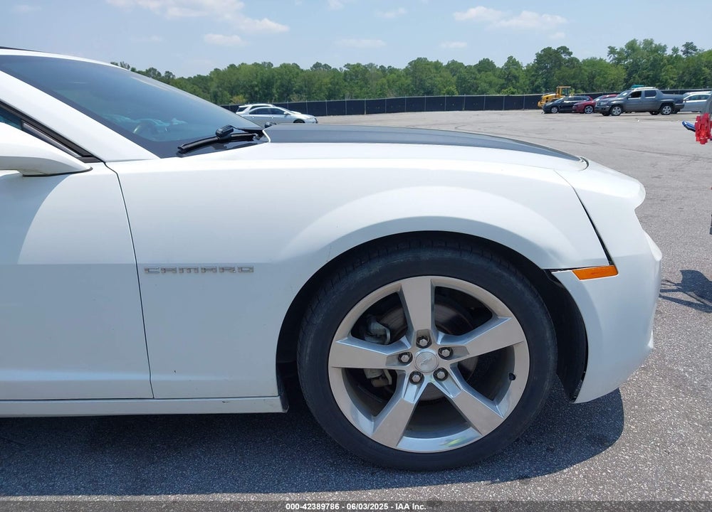 2011 CHEVROLET CAMARO VIN: 2G1FC3DD5B9199497