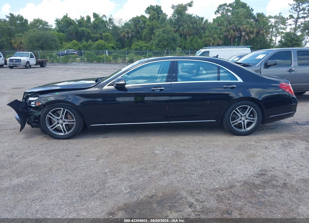 2016 MERCEDES-BENZ S 550 4MATIC VIN: WDDUG8FB6GA235985