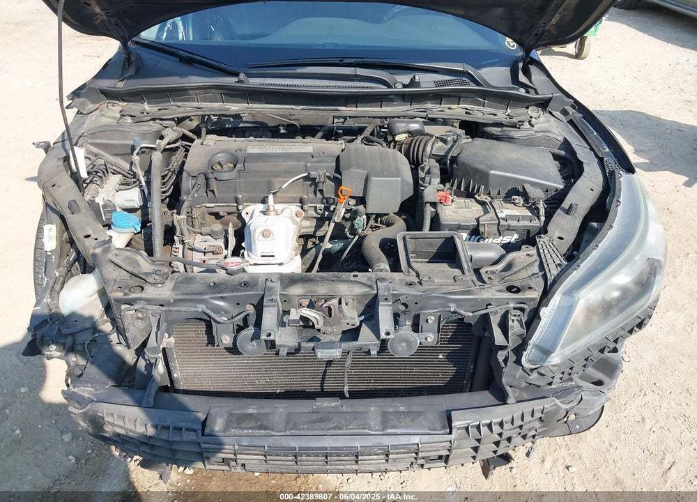 2013 HONDA ACCORD VIN: 1HGCR2F81DA086528