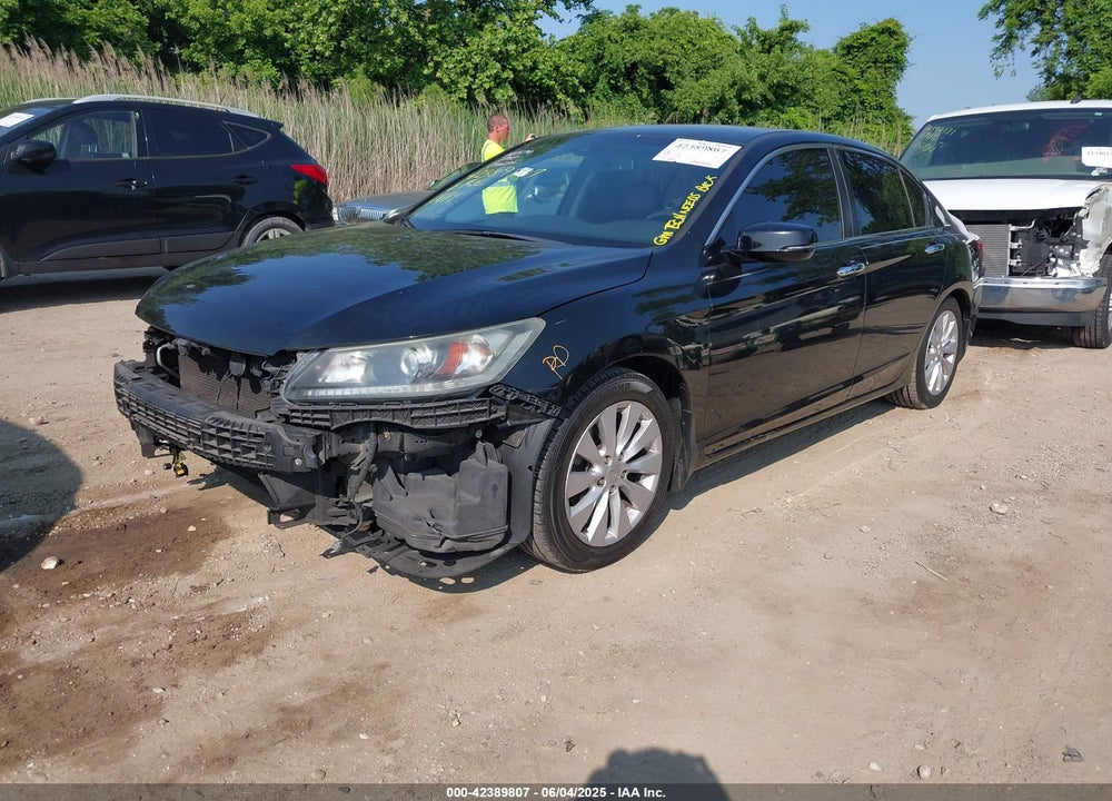 2013 HONDA ACCORD VIN: 1HGCR2F81DA086528