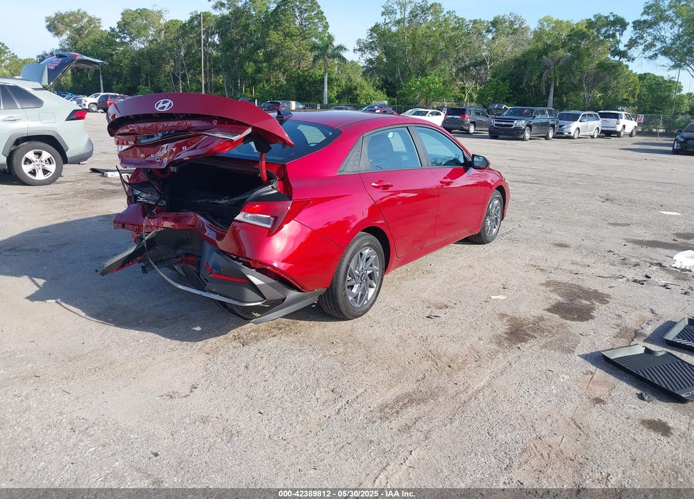 2024 HYUNDAI ELANTRA SEL VIN: KMHLM4DG3RU771313