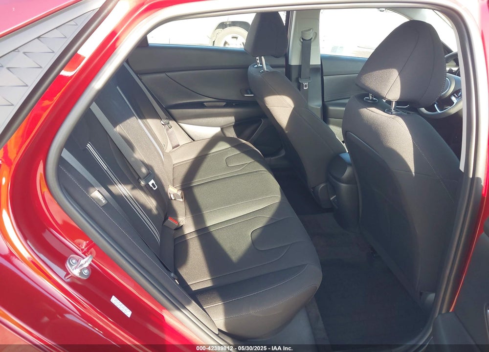 2024 HYUNDAI ELANTRA SEL VIN: KMHLM4DG3RU771313