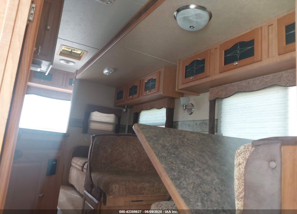 2010 ROCKWOOD SIGNATURE ULTRA LITE VIN: 4X4FRLD2XA1830892