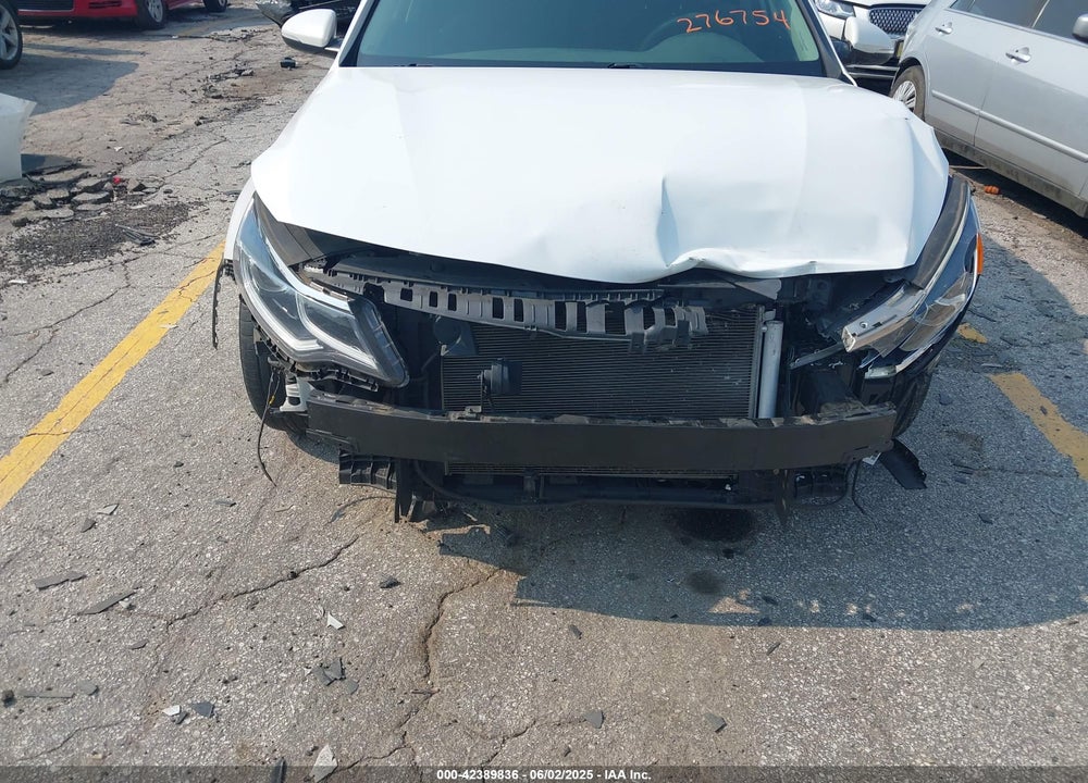 2019 KIA OPTIMA VIN: 5XXGT4L38KG276754